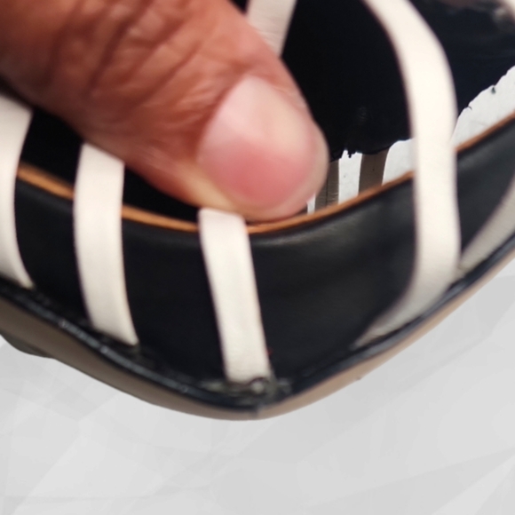 Calvin Klein Nalani Caged Heels Size 8.5 - Picture 10 of 10